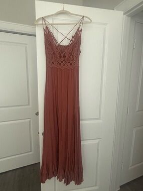 Lace-Detail Spaghetti Strap Maxi Dress in Dusty Rose